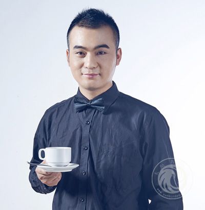 高級(jí)咖啡老師：李曉